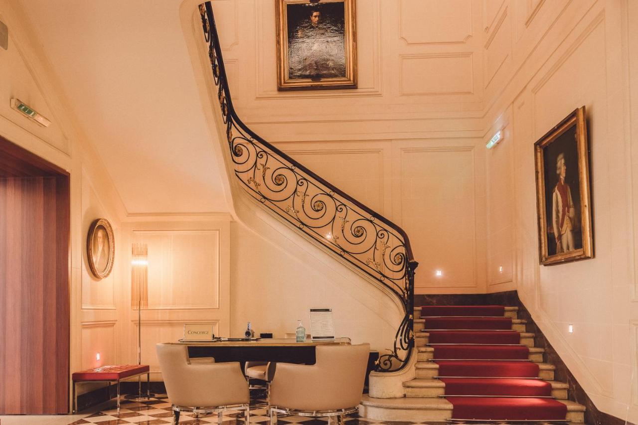 Hotel De Sers Champs Elysees Paris Eksteriør bilde
